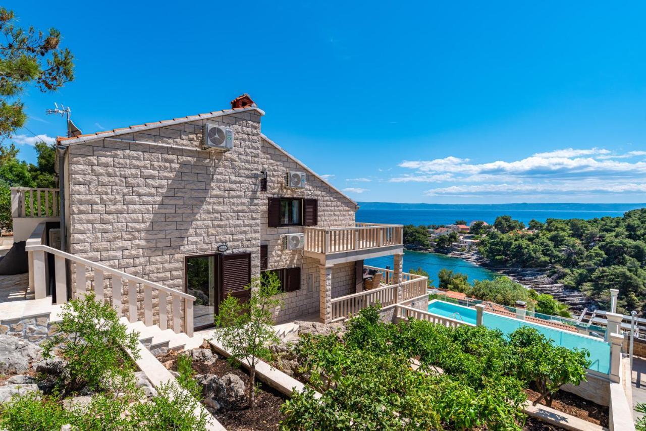 Villa Kadena - Luxury Seaside Villa With Private Heated Pool Selca  Exterior photo